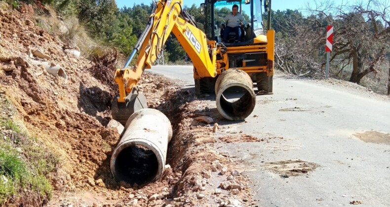 TOROSLAR BELEDİYESİ YAYLALARDA HİZMET ATAĞINI SÜRDÜRÜYOR