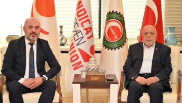 Başkan Yüce’den zulme tepki, emekçiye tebrik