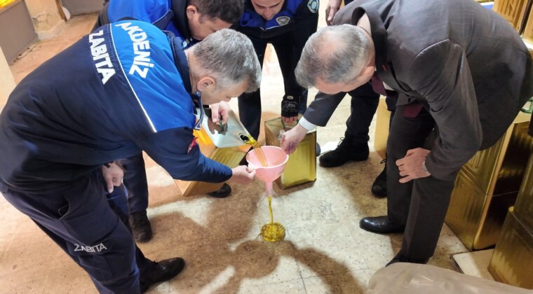 Akdeniz’de 4,5 Ton Sahte Zeytinyağı Ele Geçirildi