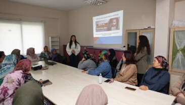 AKDENİZ’DE ÖRNEK ÇALIŞMA: HEM ÇOCUKLARA HEM AİLELERE ‘MAHREMİYET’ EĞİTİMİ