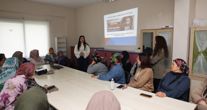 AKDENİZ’DE ÖRNEK ÇALIŞMA: HEM ÇOCUKLARA HEM AİLELERE ‘MAHREMİYET’ EĞİTİMİ