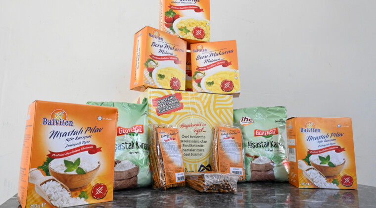 MERSİN BÜYÜKŞEHİR’İN FENİLKETONÜRİ HASTALARINA GIDA KOLİSİ DESTEĞİ SÜRÜYOR