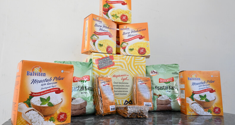 MERSİN BÜYÜKŞEHİR’İN FENİLKETONÜRİ HASTALARINA GIDA KOLİSİ DESTEĞİ SÜRÜYOR