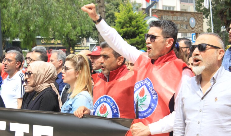 ÖĞRETMENLİK MESLEĞİNİN İTİBARI ARTTIRILMALI, EĞİTİM ÇALIŞANLARI GÜVENLİ ÇALIŞMA ORTAMINA KAVUŞTURULMALIDIR !