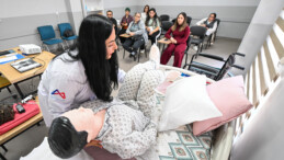 MERSİN BÜYÜKŞEHİR BELEDİYESİ’NİN ÜCRETSİZ KURSLARI İSTİHDAMIN YOLUNU AÇIYOR