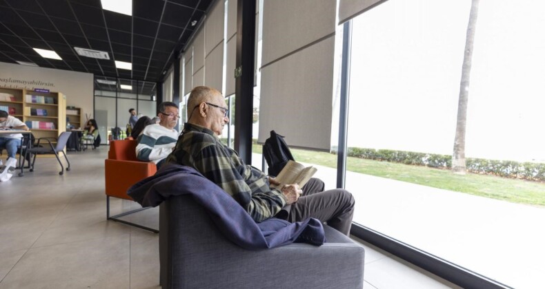 Mersin’e dijital kütüphane uygulaması geldi