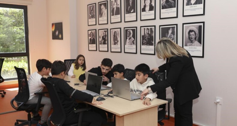 MERSİN’DE ‘MEZİTLİ ÇOCUK KAMPÜSÜ’ ÇOCUKLARIN GÖZDESİ OLDU