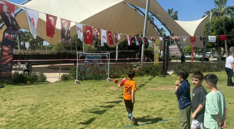 Mersin’de Bahar Spor Şenliğine yoğun ilgi