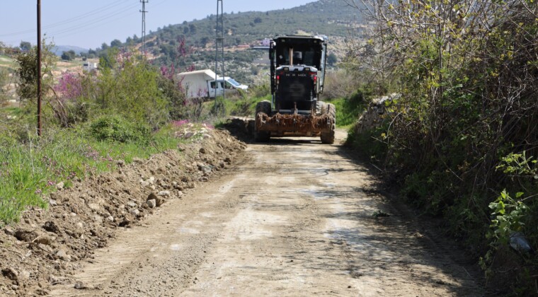 TOROSLAR’DA KIRSAL ULAŞIMA GÜÇLÜ DOKUNUŞ