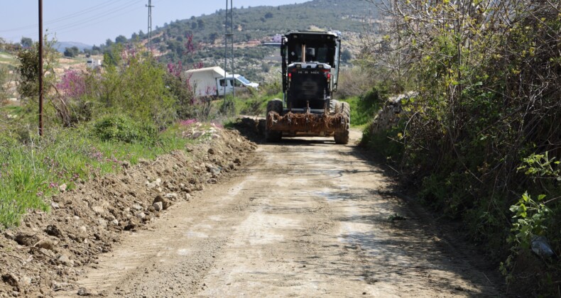 TOROSLAR’DA KIRSAL ULAŞIMA GÜÇLÜ DOKUNUŞ
