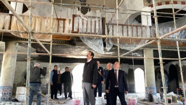 Bozyazı’da yangında zarar gören camide çalışmalar devam ediyor