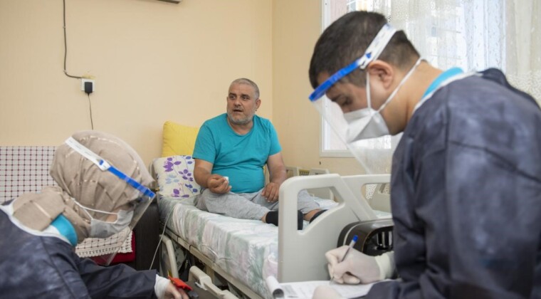 MERSİN BÜYÜKŞEHİR BELEDİYESİNDEN SOSYAL DESTEK SEFERBERLİĞİ