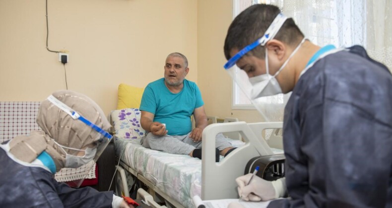 MERSİN BÜYÜKŞEHİR BELEDİYESİNDEN SOSYAL DESTEK SEFERBERLİĞİ