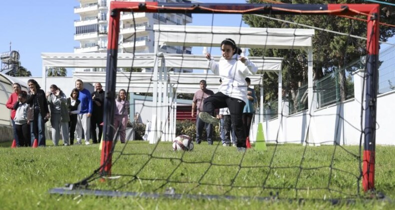 Mersin Büyükşehir Belediyesinden özel bireylere engelsiz yaşam desteği