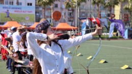 Mersin’de geleneksel okçuluk şöleni: 13 ilçeden 150 sporcu katıldı