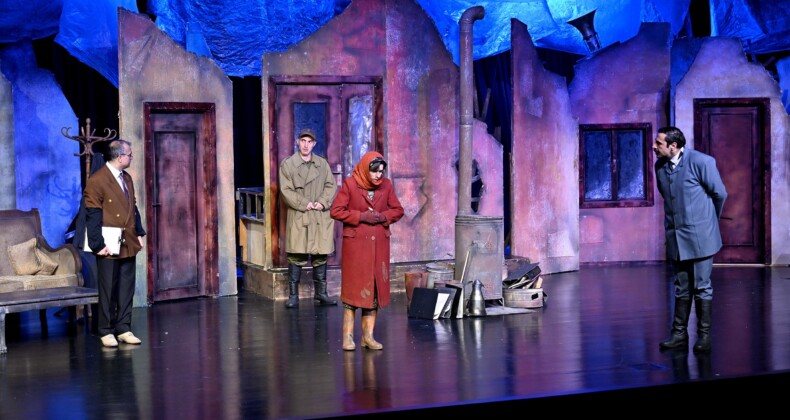 Mersin Şehir Tiyatrosuna sanat dünyasından tam not