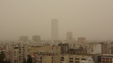 Mersin ve ilçelerinde toz taşınımı etkili oldu