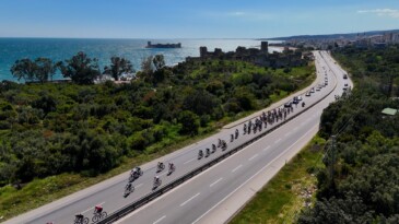 Mersin’de 120 sporcu 126 kilometrelik etapta yarıştı