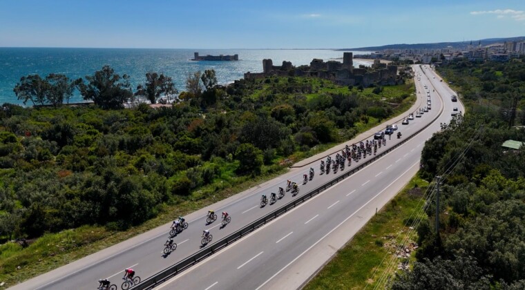 Mersin’de 120 sporcu 126 kilometrelik etapta yarıştı