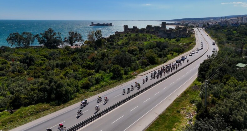 Mersin’de 120 sporcu 126 kilometrelik etapta yarıştı