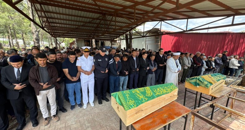 MERSİN’DE ÖLEN 2 KARDEŞİN CENAZESİ GÖZYAŞLARI ARASINDA DEFNEDİLDİ