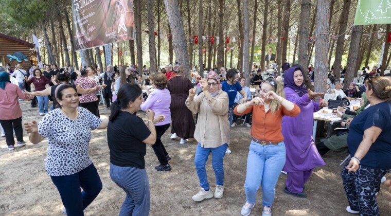 MERSİN’DE ANNELER GÜNÜ ŞENLİK HAVASINDA GEÇTİ