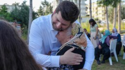 Tarsus’ta Anneler Günü coşkusu: Anneler ve çocuklar aynı sahnedeydi