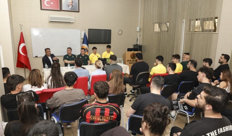 Mersin’de basketbol altyapısında gelişim paneli düzenlendi