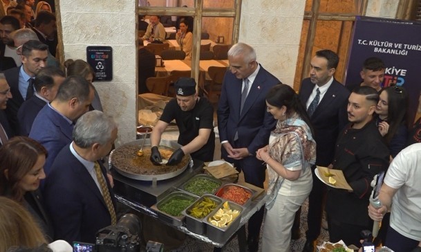 BAKAN ERSOY: “TURİSTLER ARTIK GASTRONOMİ İÇİN ROTA BELİRLİYOR”