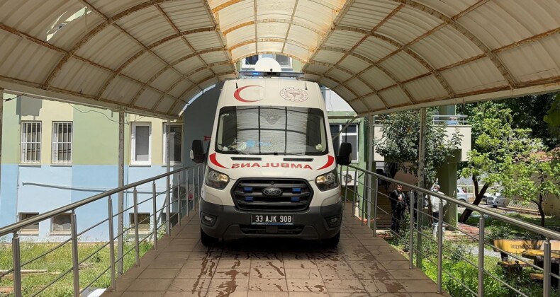 Mersin’de hastaneye kaldırılan aileden acı haber: 2 çocuk kurtarılamadı