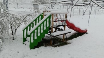 Mersin’de mayısta kar yağışı etkili oldu, yaylalar beyaza büründü