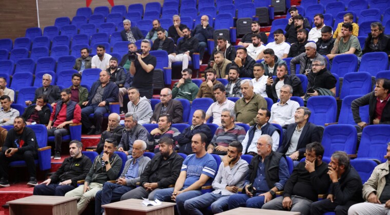 MERSİN’İN EN BÜYÜK KURBAN SATIŞ ALANLARINDAN BİRİ TOROSLAR’DA HİZMETE HAZIRLANIYOR
