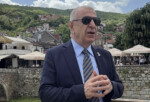 “KOSOVA’DA VE MAKEDONYA’DA TÜRKLERİN, TÜRKLÜĞÜN MİLLİ KİMLİĞİNİ SÜRDÜRÜRKEN BU ÜLKELERLE ARASINDA BİR DOSTLUK KÖPRÜSÜ OLMASI GEREKTİĞİNİ DÜŞÜNÜYORUM”