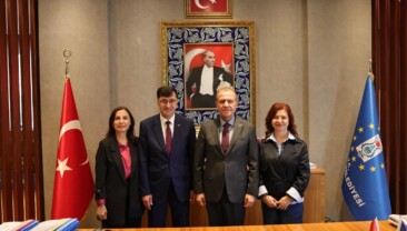BAŞKAN VAHAP SEÇER: “BELEDİYELER ARASI TECRÜBE PAYLAŞIMI ÖNEMLİ”