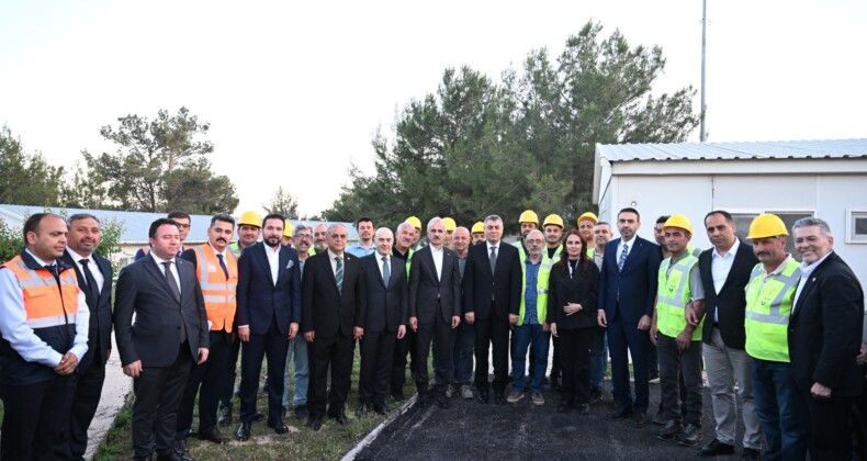 BAKAN URALOĞLU: “35 DAKİKA KISALAN SEYAHAT SÜRESİYLE TOPLAM 1 MİLYAR 58 MİLYON LİRA TASARRUF SAĞLAYACAĞIZ”